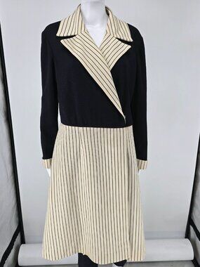 Vintage Early 1970s R&K Knits Black & Cream Pinstripe Contrast Dress (L) *Flaw